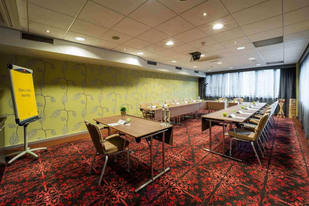 Golden Tulip Centre Hotel 4*